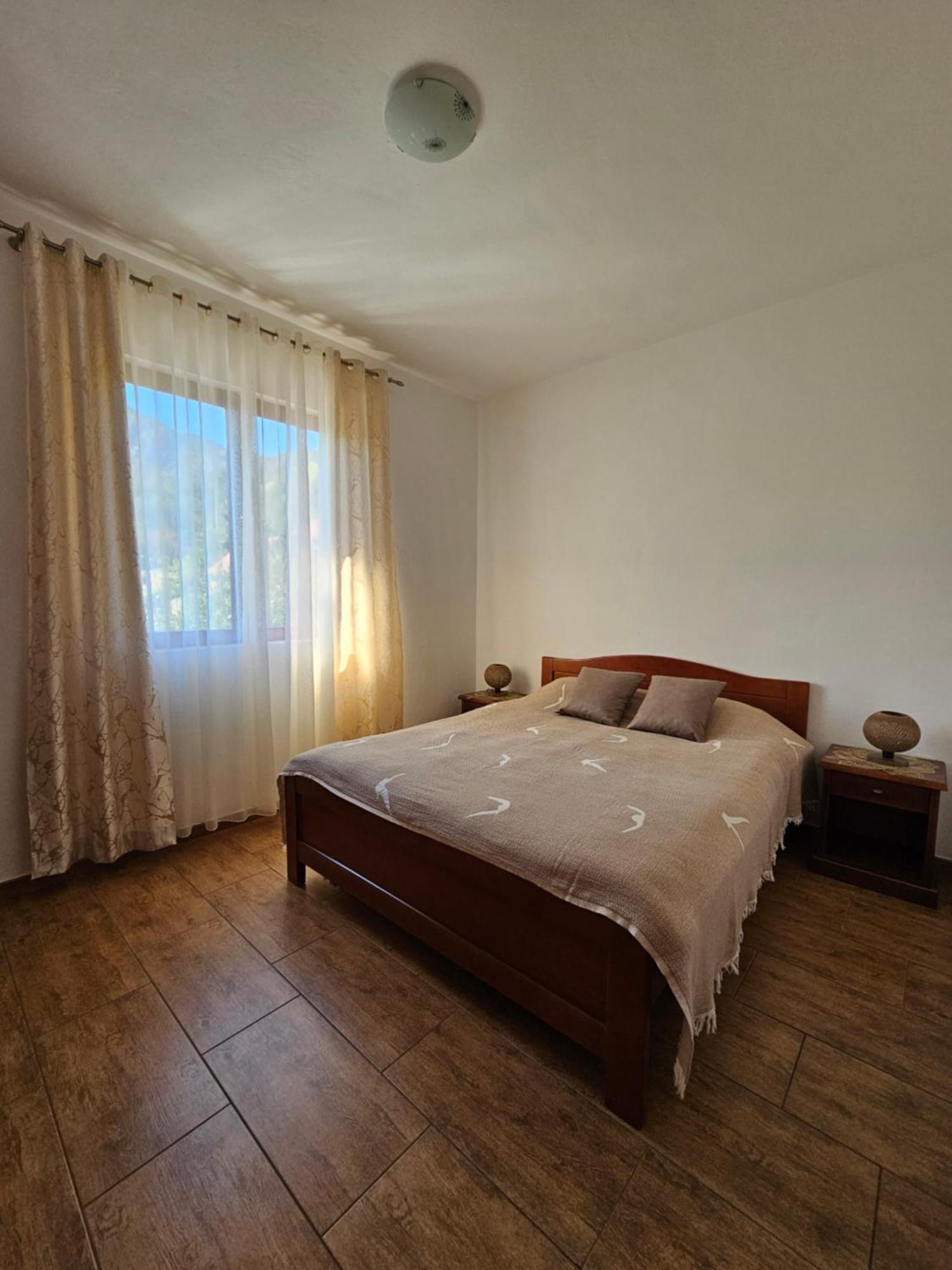 Apartments Nadja Котор Екстериор снимка