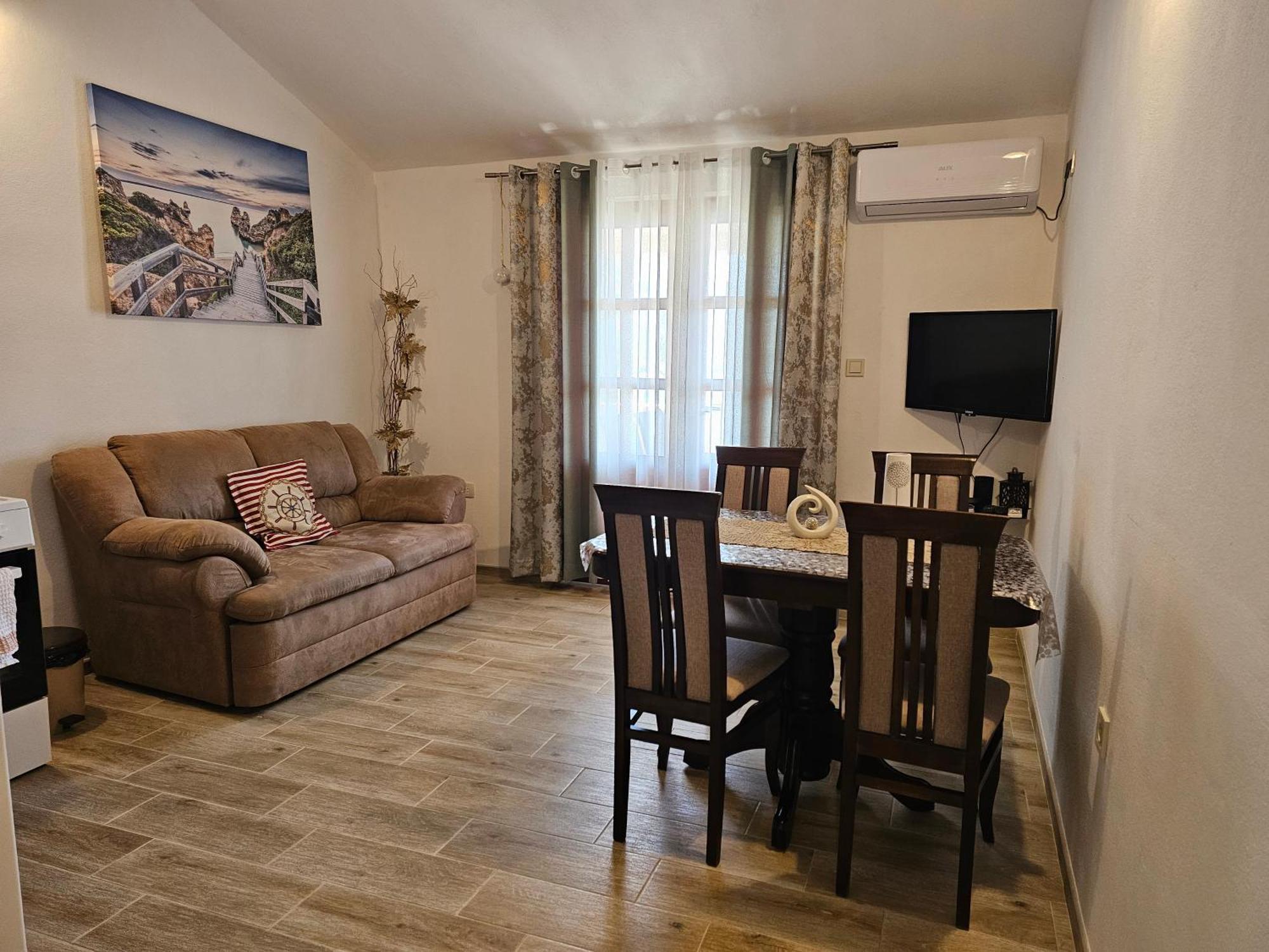 Apartments Nadja Котор Екстериор снимка