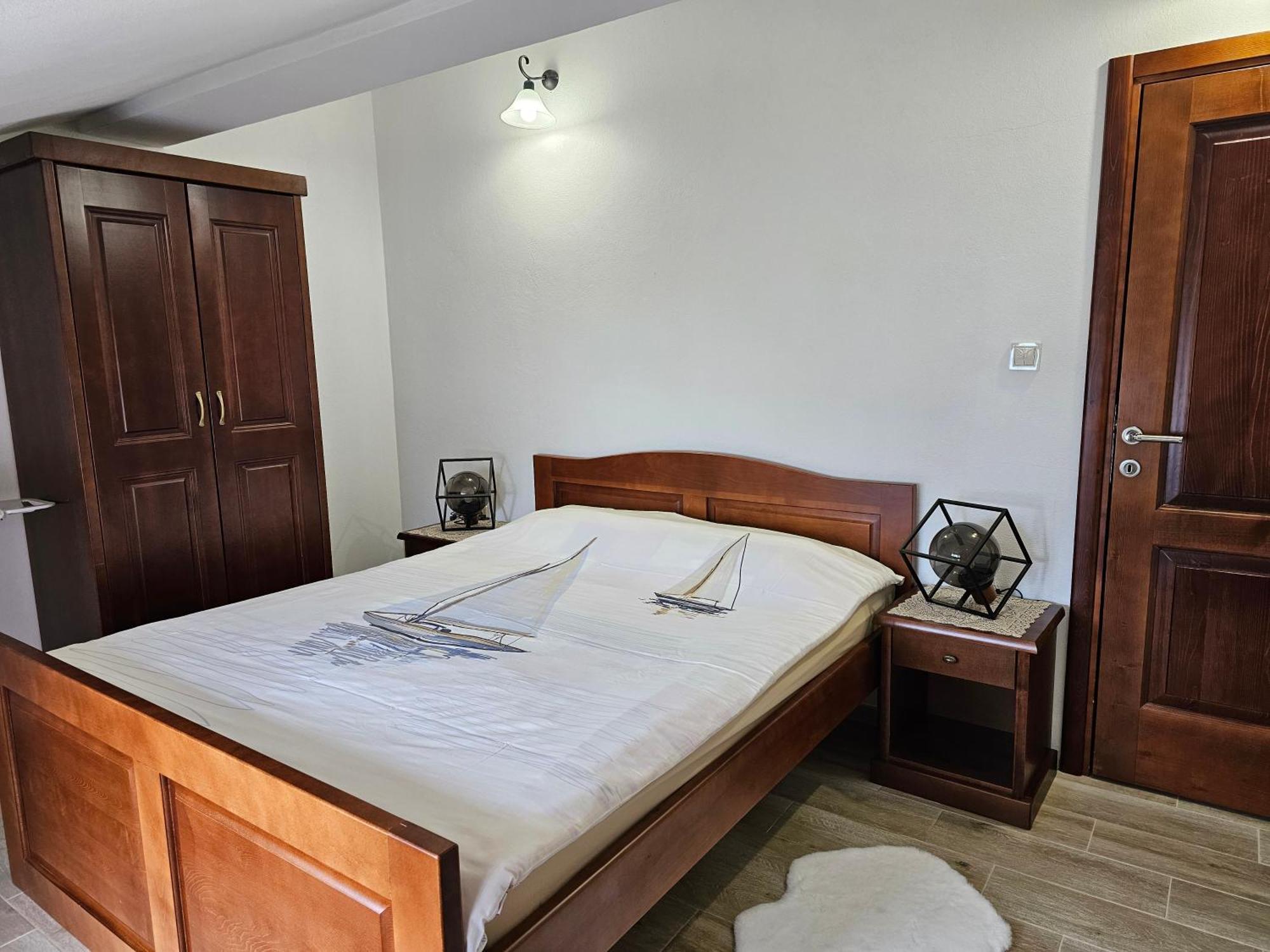 Apartments Nadja Котор Екстериор снимка